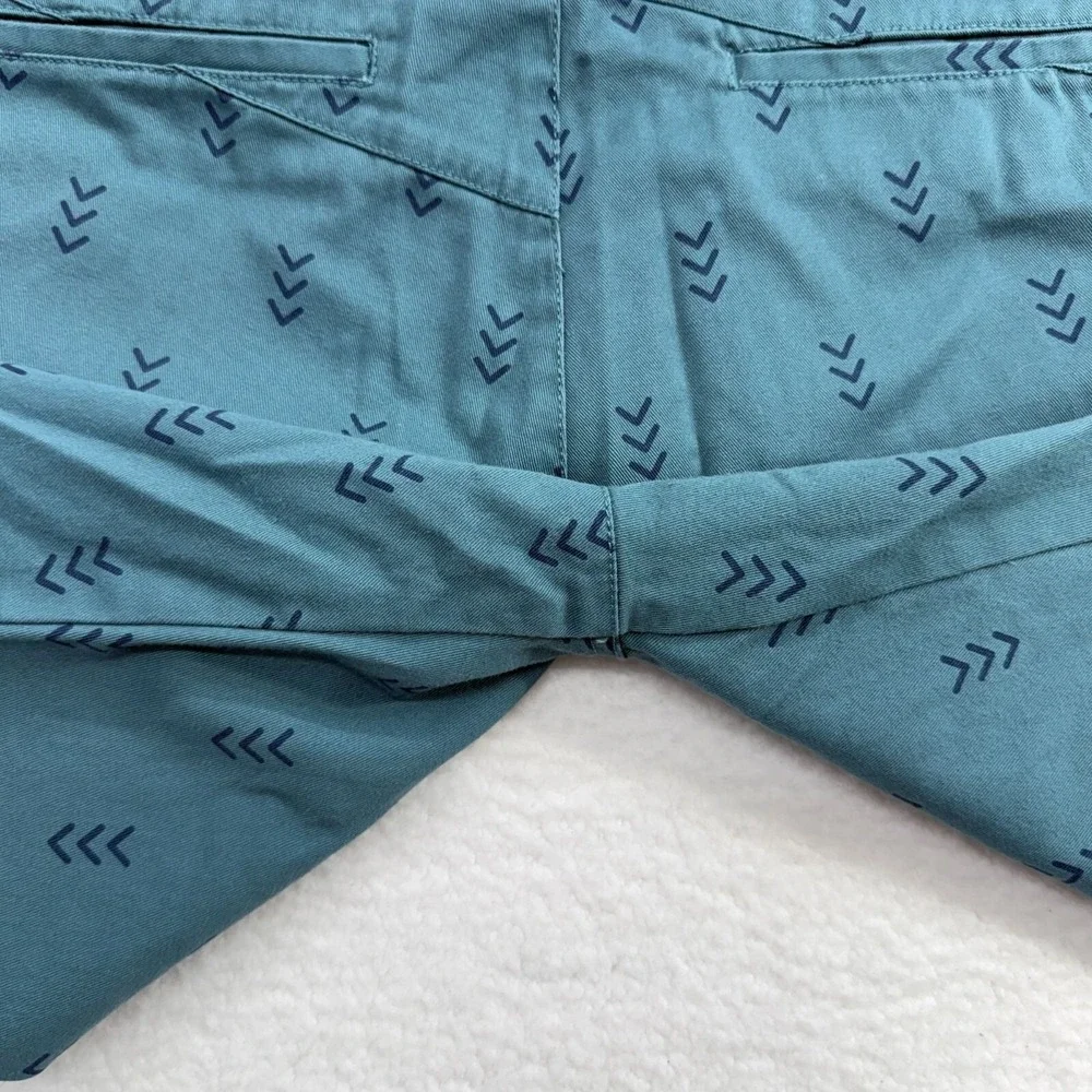 Volcom Chino Shorts Teal Chevron Print Mens 30x10 Normcore Skater Coastal Casual